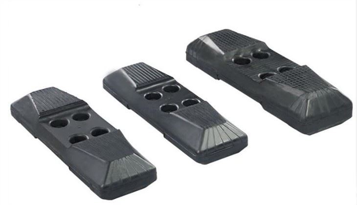 chain-on pad